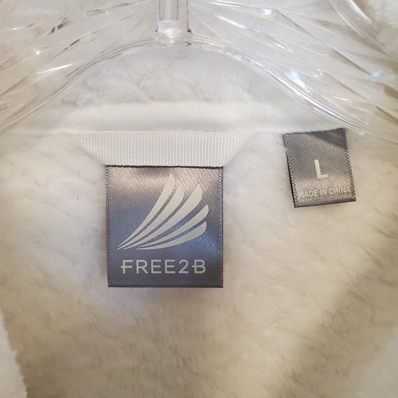 Free2B Women's Large White Braided Butter Pile Jacket. - Picture 4 of 5